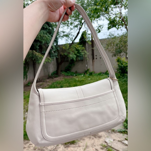 ❌SOLD FB❌100% Authentic Y2K Coach Ergo Belted Flap Shoulder Bag Off White 11263 - Picture 7 of 12